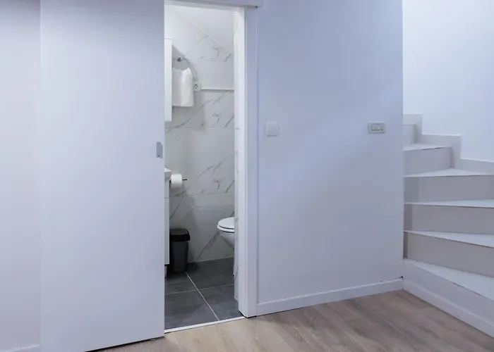 Vibe With Pool * Split