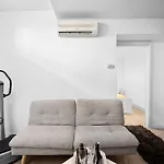 Vibe With Pool Βίλα