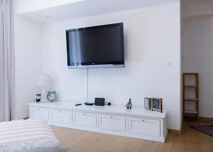 Villa Vibe With Pool Split