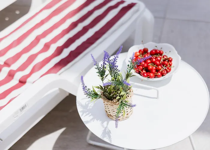 Vibe With Pool * Σπλιτ