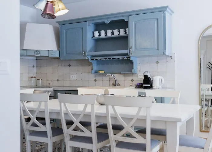 Vibe With Pool * Split